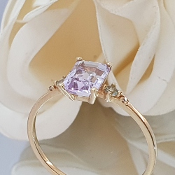 SORTIJA ORO 18 KT. AMATISTA, PRASIOLITAS Y BRILLANTES